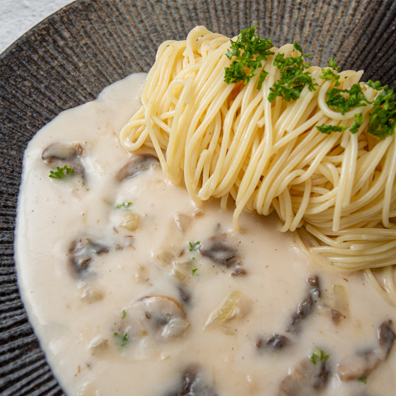 Spaghetti White Cream Sauce